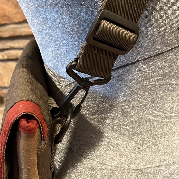 Keen Hybrid Transport Large Crossbody Bag Outdoor Gorpcore - Picture 4 of 9